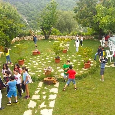 El Achkar Guesthouse Бет ид Ден Екстериор снимка